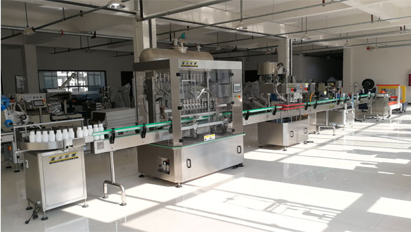 新型廚房液體調(diào)味品灌裝機(jī)-全自動(dòng)液體灌裝機(jī)設(shè)備生產(chǎn)線定制銷(xiāo)售廠家